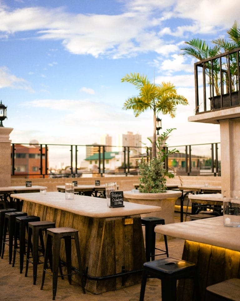 15+ Best Rooftop Bars in BGC for City Views and Cocktails