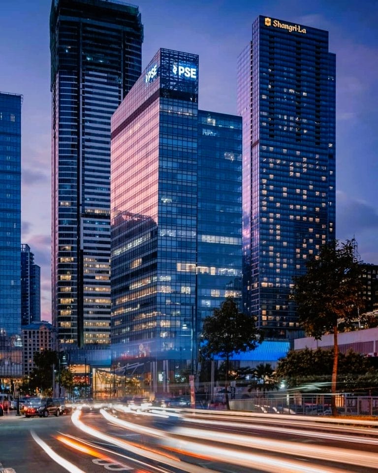 15+ Best Things To Do in Manila At Night