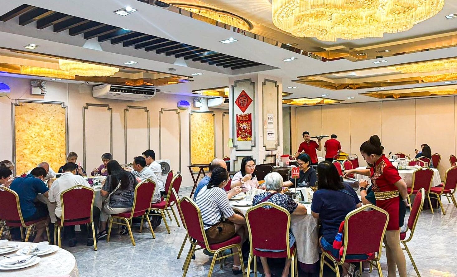 Seafood restaurants near Manila Bay