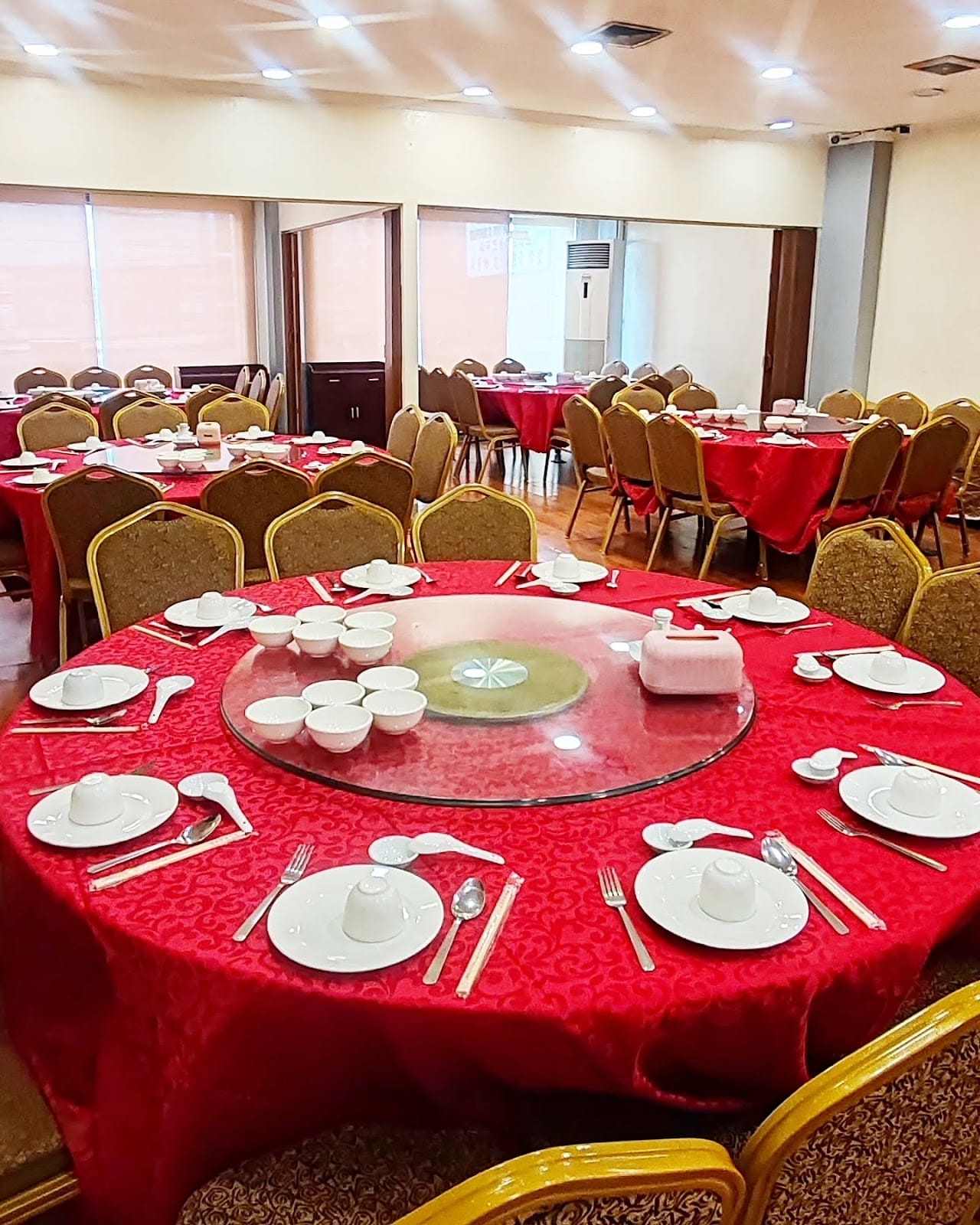Seafood restaurants near Manila Bay