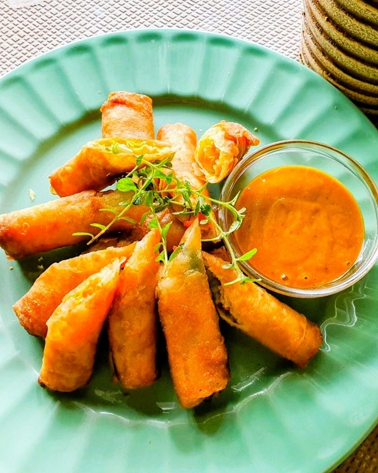 20+ Best Vegan Restaurants in Metro Manila (Even Meat-Lovers Will Love)